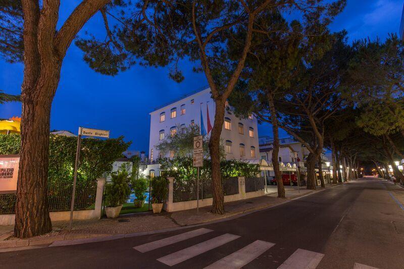 Hotel Manzoni Lido di Jesolo Zewnętrze zdjęcie