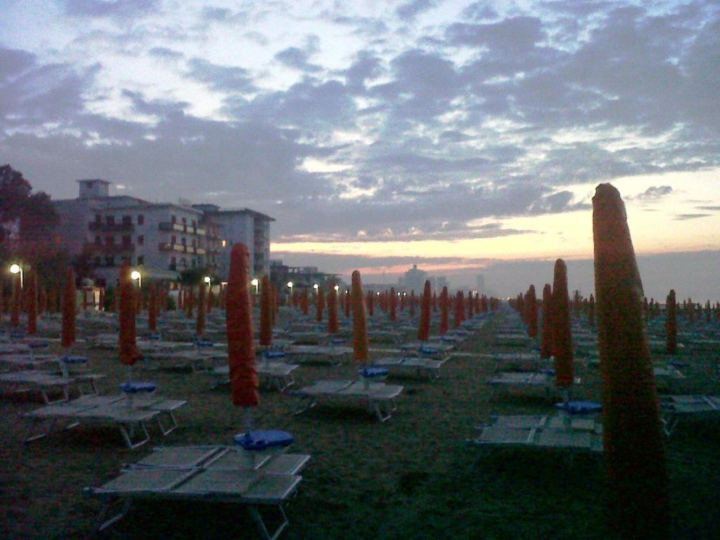 Hotel Manzoni Lido di Jesolo Zewnętrze zdjęcie